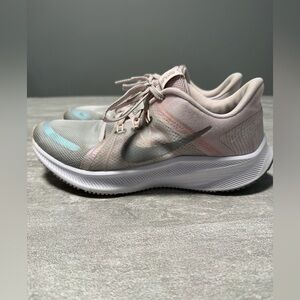 Nike Quest 4 Women's Iridescent Teal-Gray, Pink Athletic Sneakers Size 8